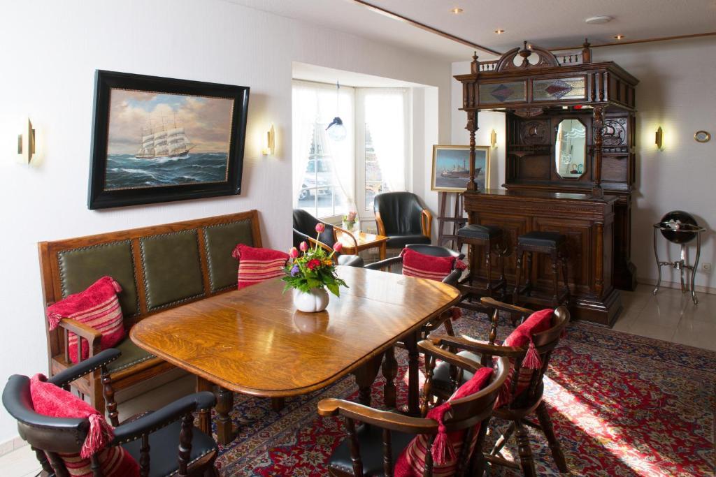 Hotel Seeschwalbe Куксхафен Экстерьер фото