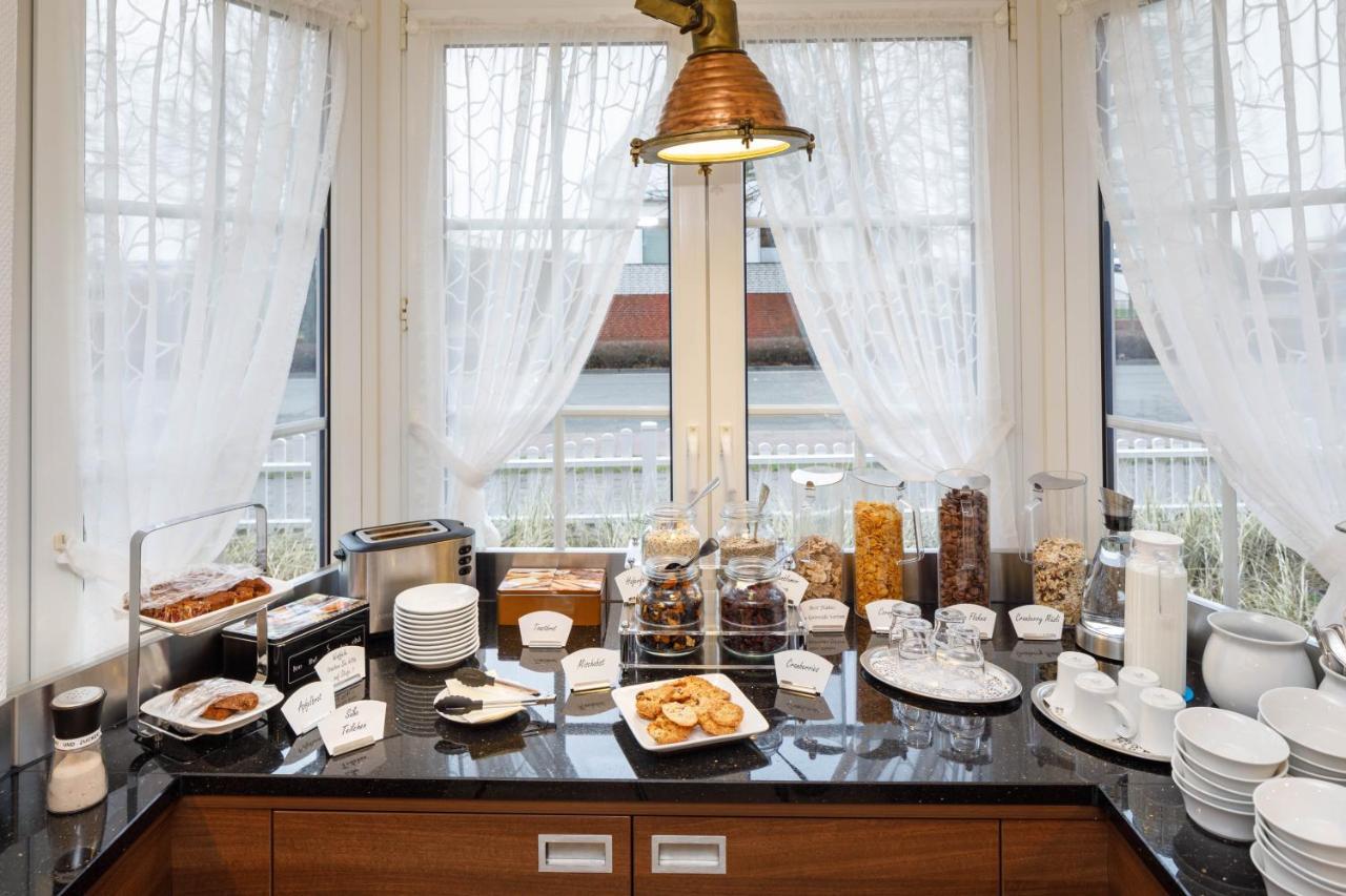 Hotel Seeschwalbe Куксхафен Экстерьер фото