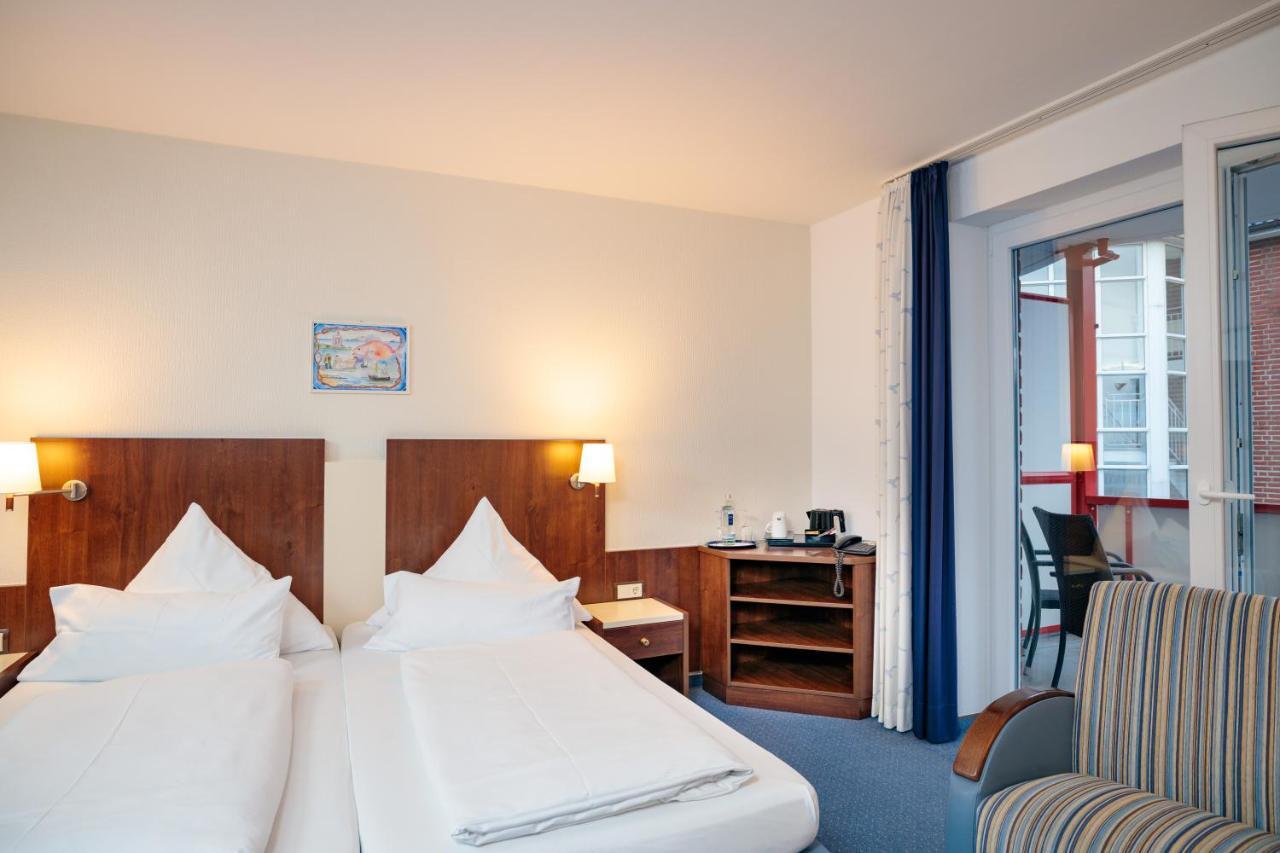 Hotel Seeschwalbe Куксхафен Экстерьер фото